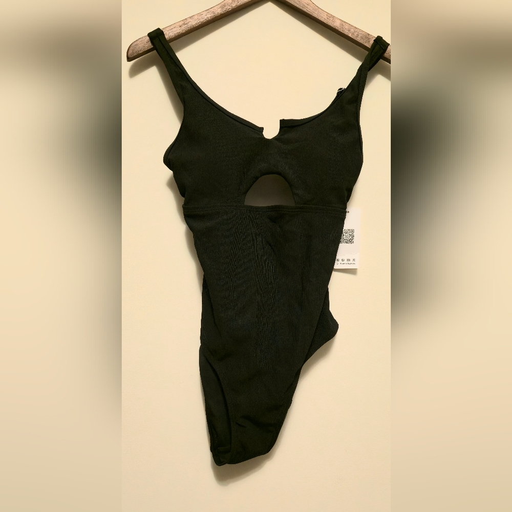 Brand New ✨️Black Cutout Swimsuit Charmo Size Small NWT - Picture 5 of 9